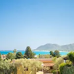 Veranda With Jacuzzi & Bbq 1 Minute From The