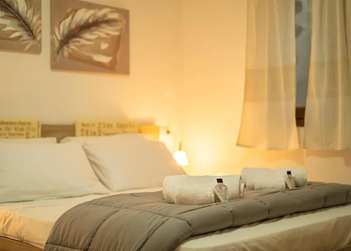 Veranda With Jacuzzi & Bbq 1 Minute From The Appartamento Capo Comino