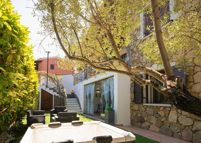 Appartamento Veranda With Jacuzzi & Bbq 1 Minute From The Capo Comino