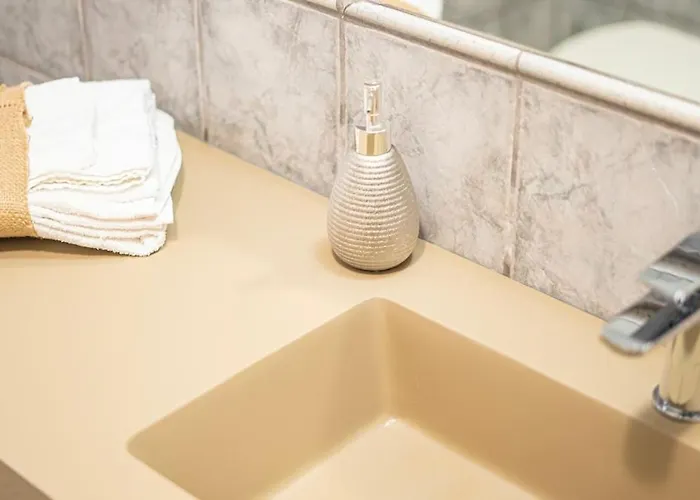 Veranda With Jacuzzi & Bbq 1 Minute From The Appartamento