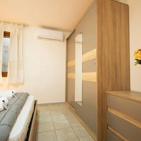 Veranda With Jacuzzi & Bbq 1 Minute From The Apartment
