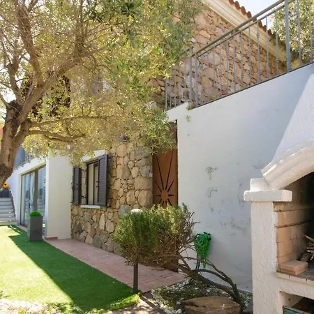 Apartment Veranda With Jacuzzi & Bbq 1 Minute From The *