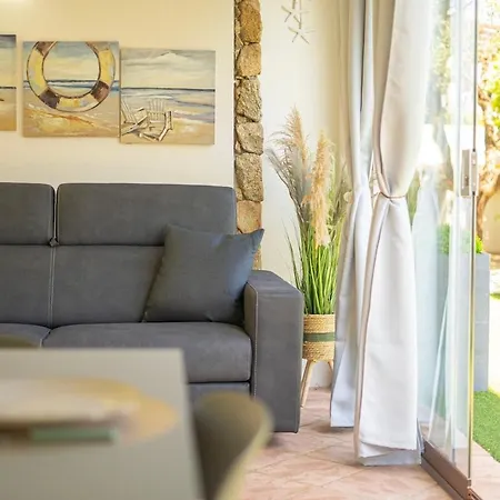 Veranda With Jacuzzi & Bbq 1 Minute From The * Capo Comino